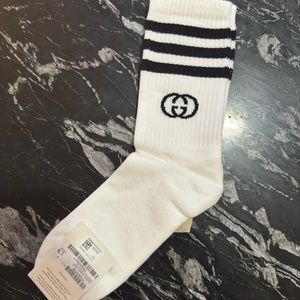 Gucci Men’s striped crew socks size small New